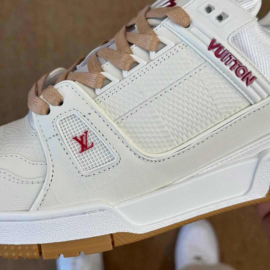 LV Trainer Sneaker 1A8Z51