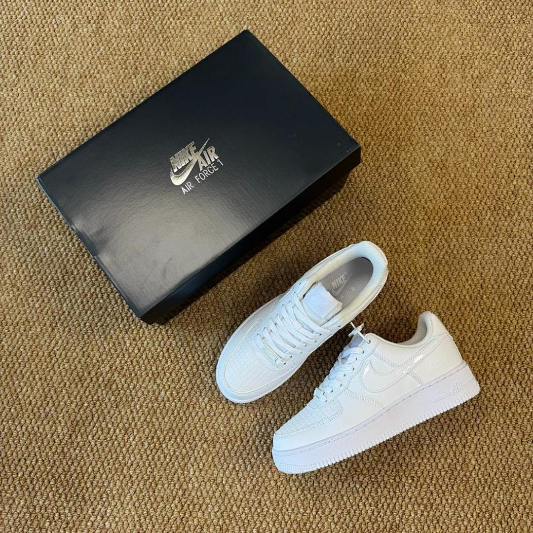 Nike Air Force 1 '07 LV8 White CK7804-100