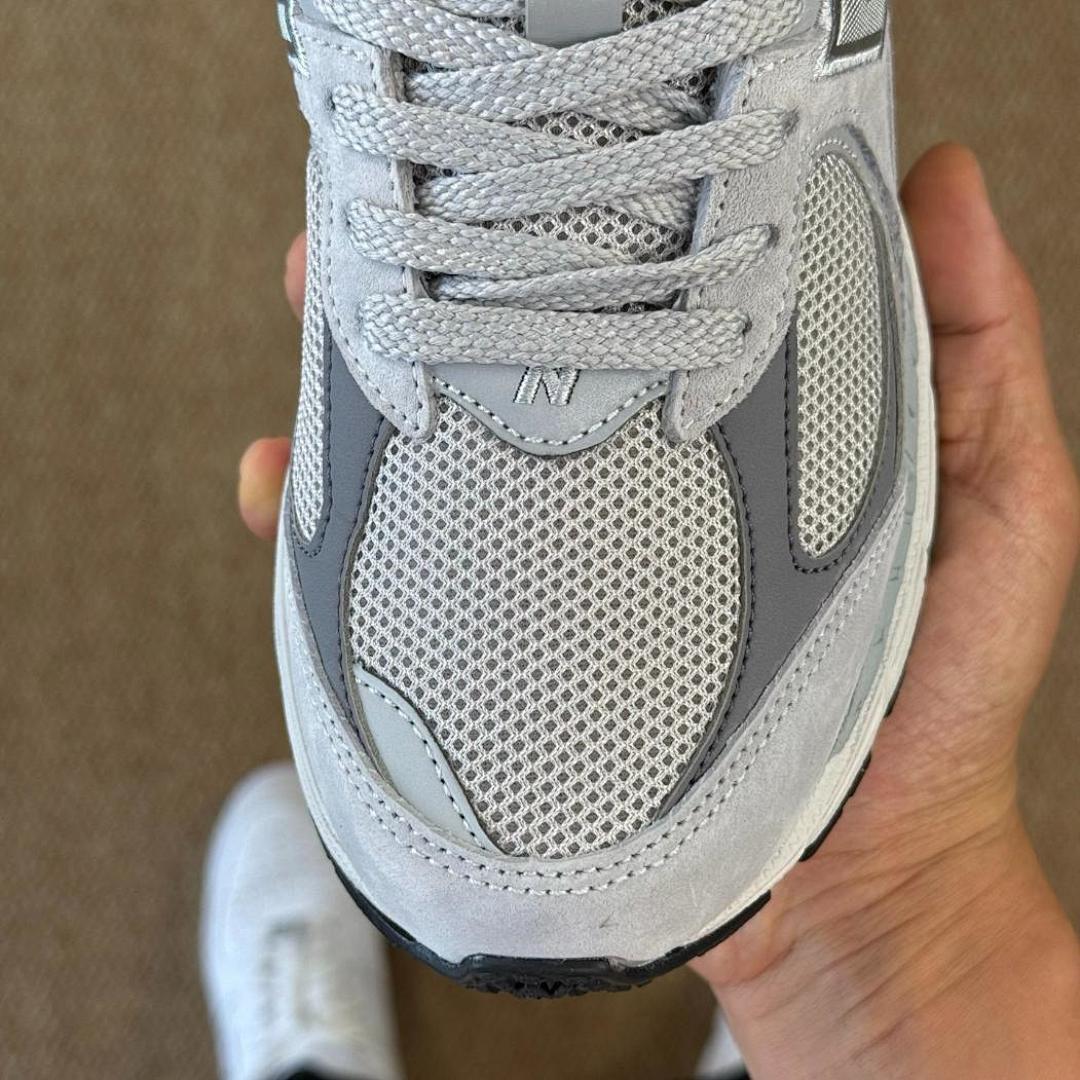 New Balance 2002R Gray M2002RCA