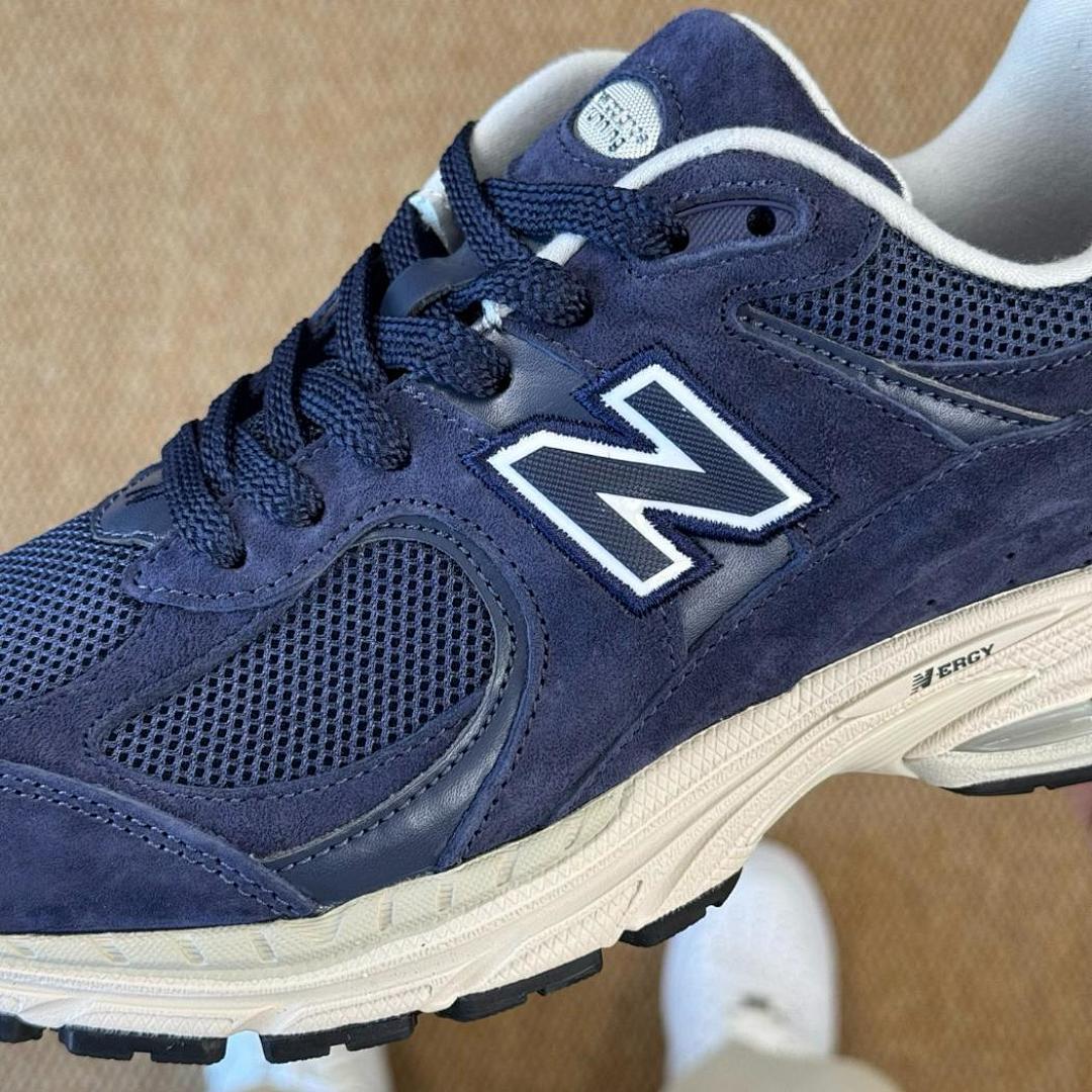 New Balance 2002R Dark Navy M2002RCA