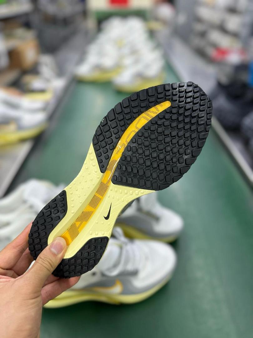 Nike Air Zoom Running Shoes White Grey Yellow