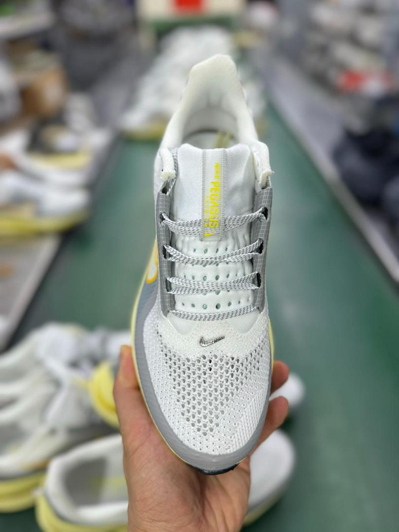 Nike Air Zoom Running Shoes White Grey Yellow