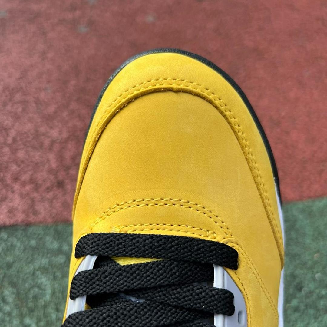 Air Jordan 5 Retro University Gold CT4838-700