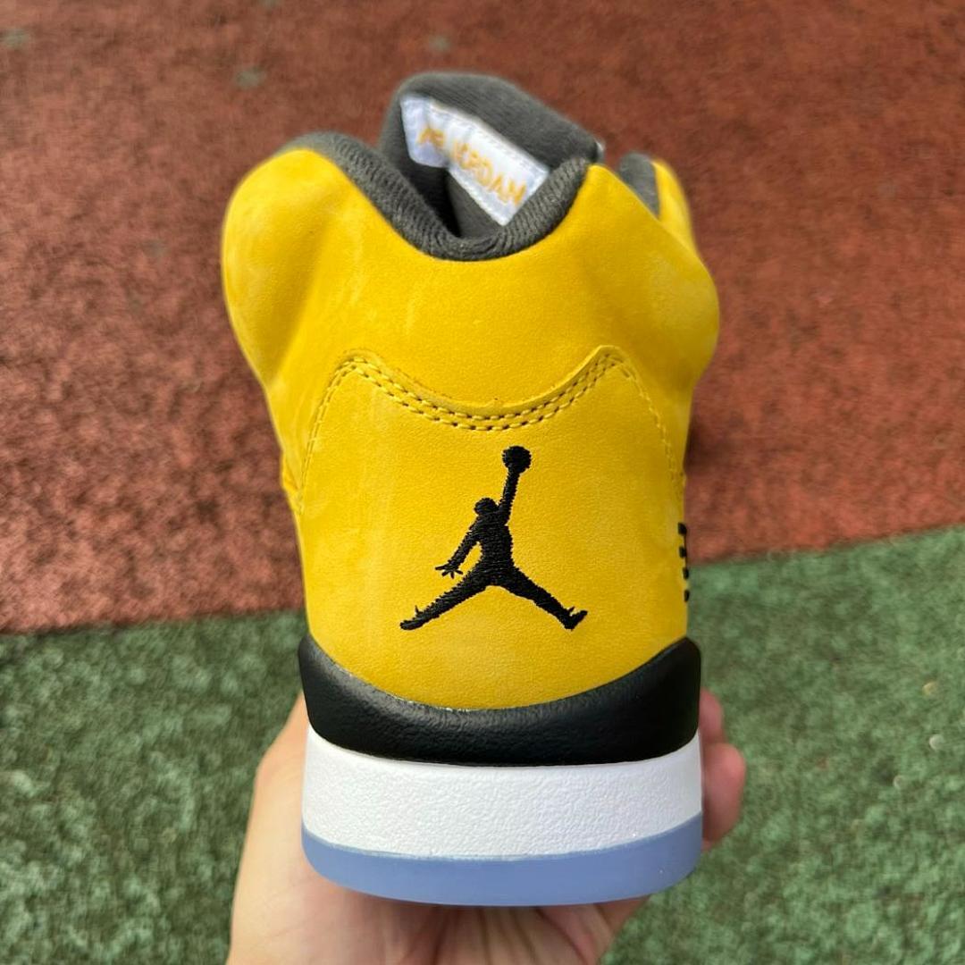 Air Jordan 5 Retro University Gold CT4838-700