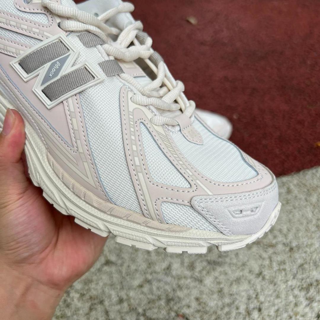 New Balance 1906R Angora M1906RA