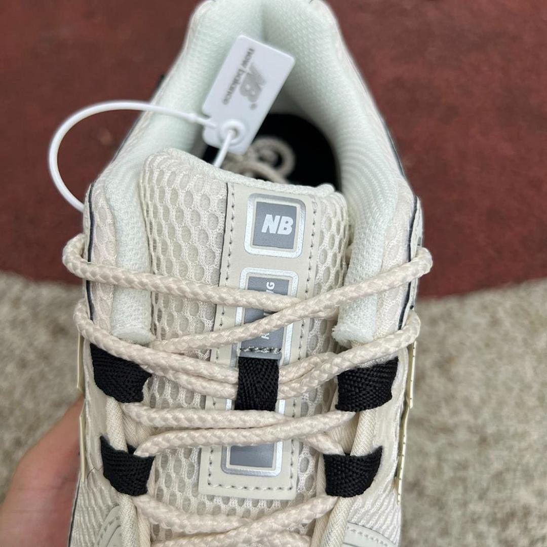 New Balance 1906R Cordura Sea Salt M1906RL