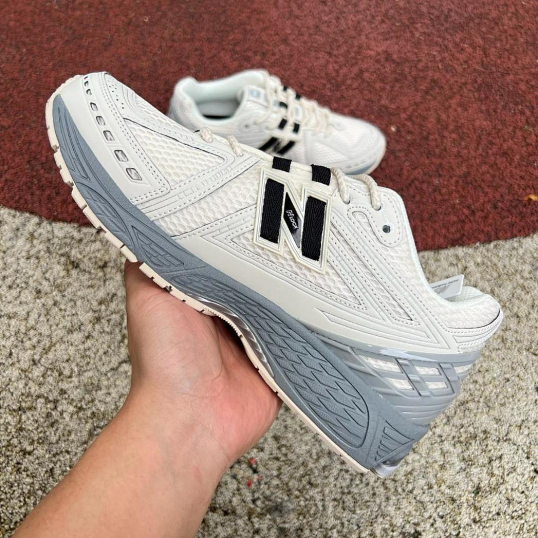 New Balance 1906R Cordura Sea Salt M1906RL