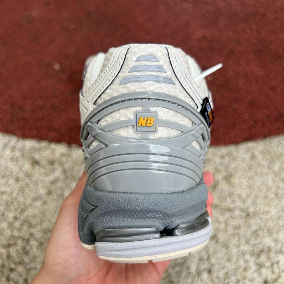 New Balance 1906R Cordura Sea Salt M1906RL