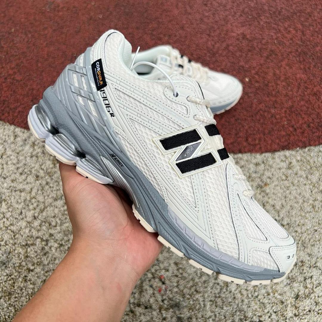 New Balance 1906R Cordura Sea Salt M1906RL
