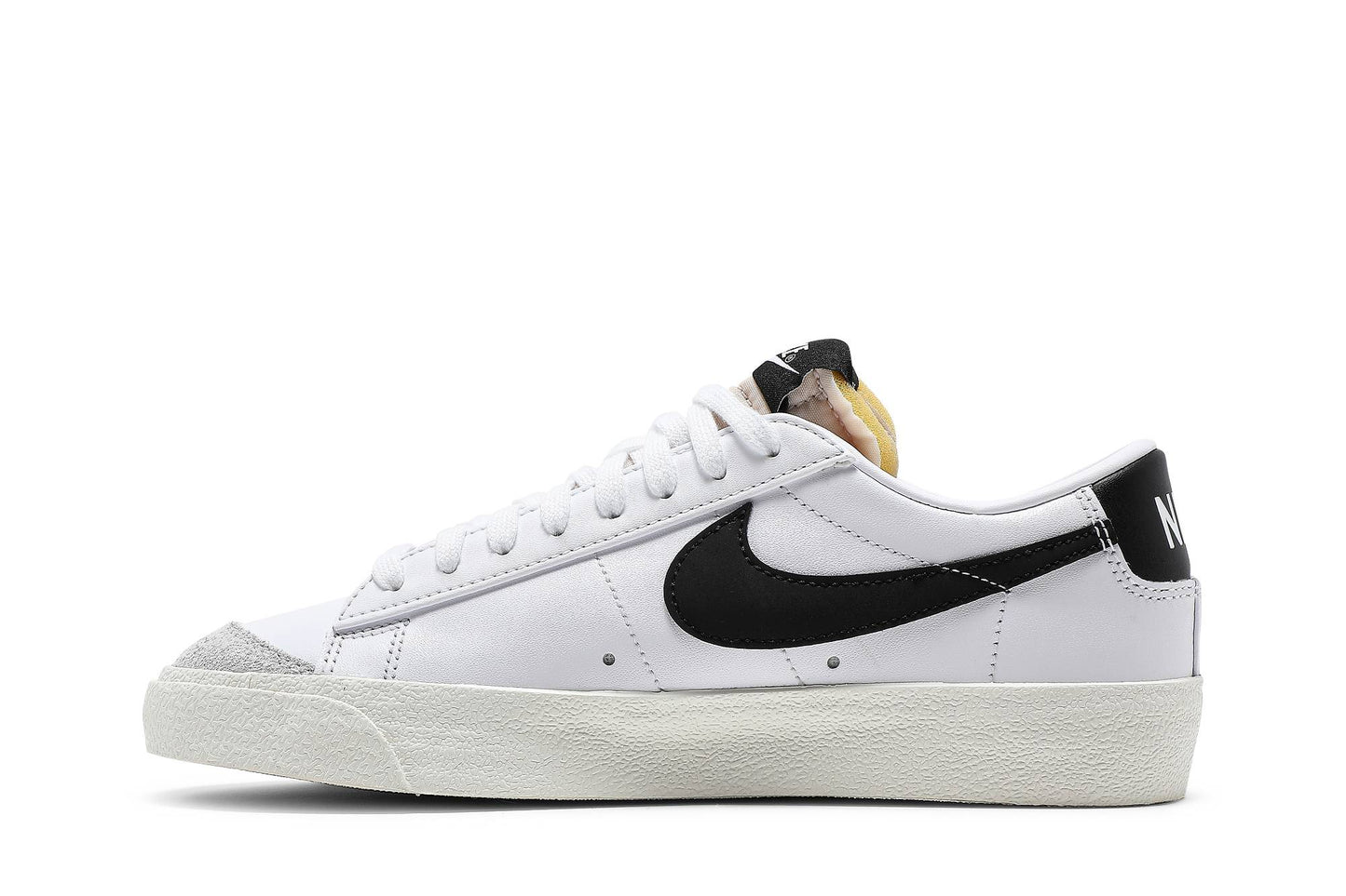 ( Women ) Nike Blazer Low '77 'White Black' DC4769-102