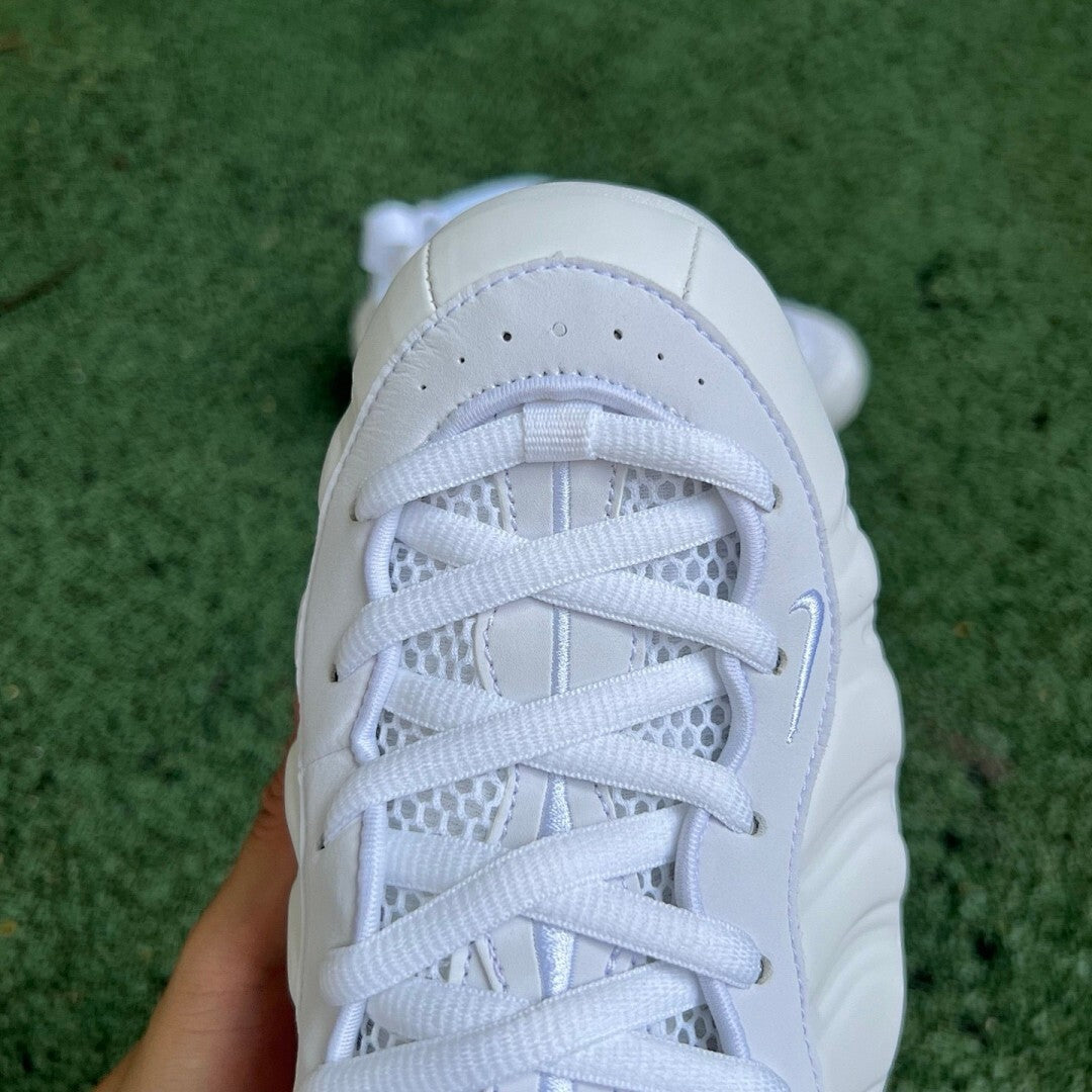 Nike Air Foamposite One White Light Photo Blue 314996-100