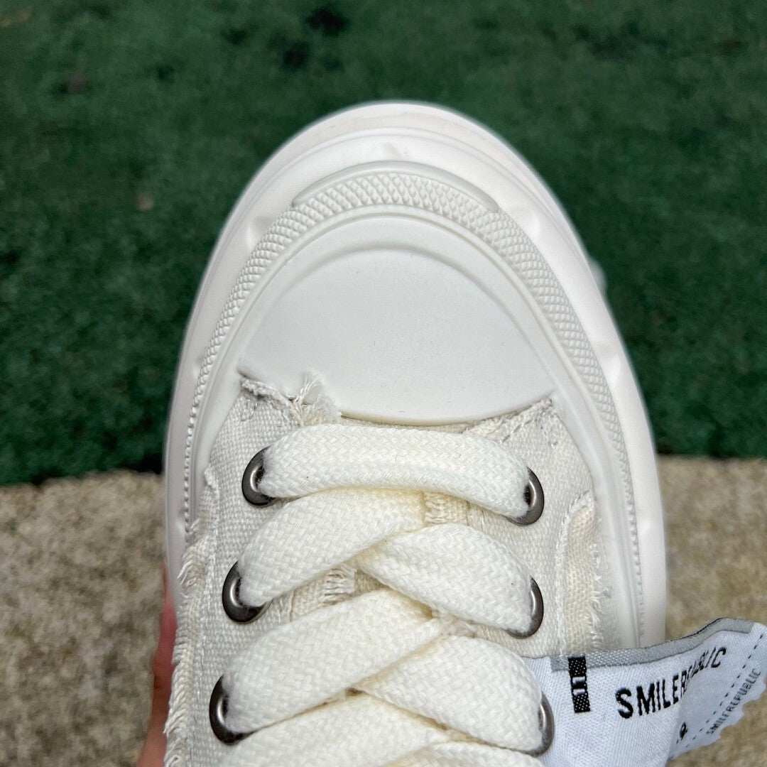 SMILEREPUBLIC PALUGGED Distressed Canvas Platform Low Top Sneakers
