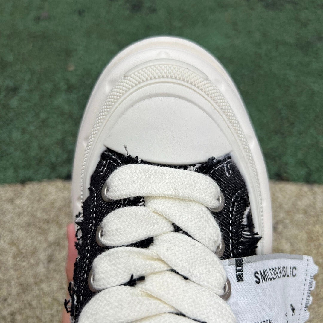 SMILE REPUBLIC Distressed Black Denim Chunky Platform Low Top Sneakers