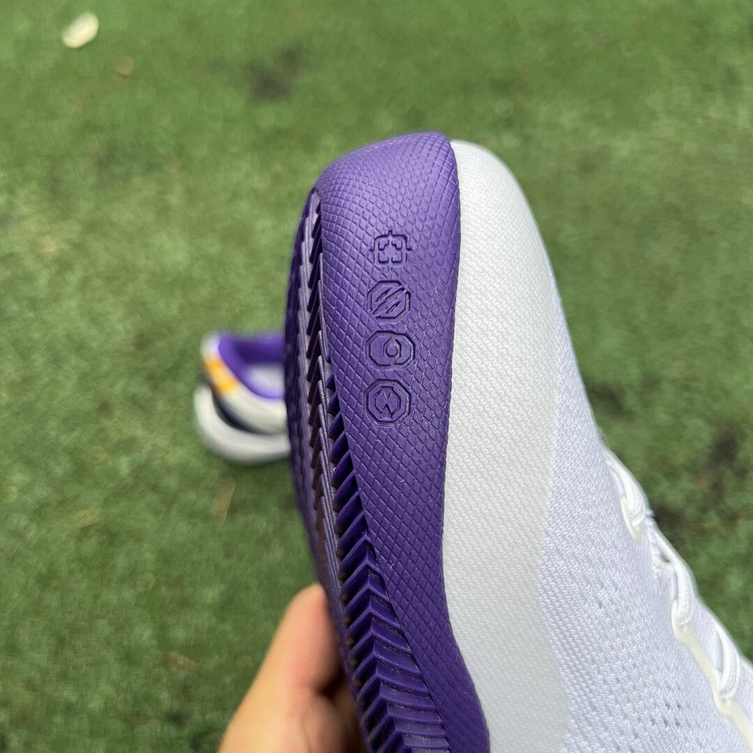 Nike Kobe Mamba Focus White Court Purple University Gold CK6616-100