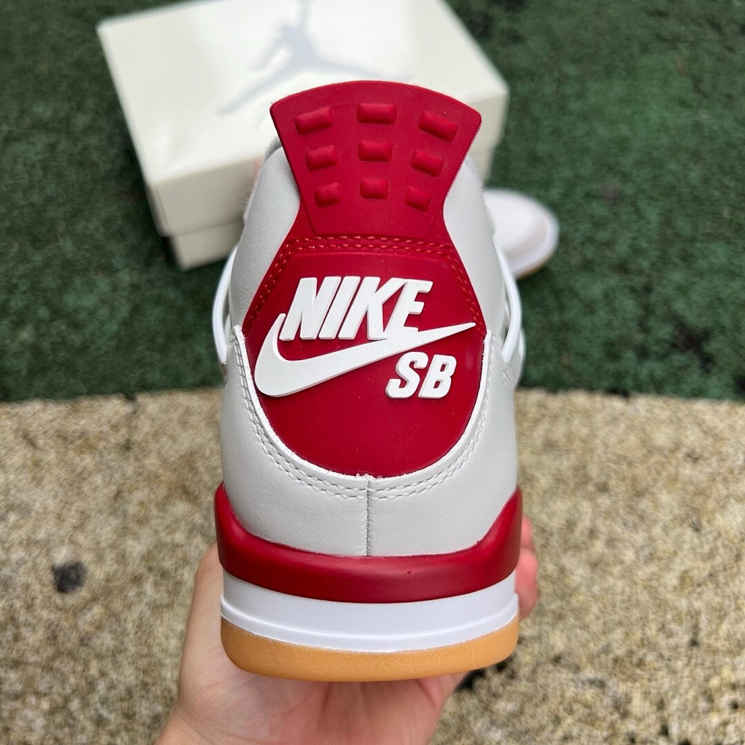 Air Jordan 4 Retro White Fire Red Cement Grey Gum