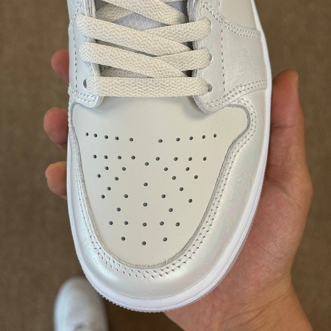 Air Jordan 1 Low SE White Iridescent Pink Foam Light Blue DX4376-180