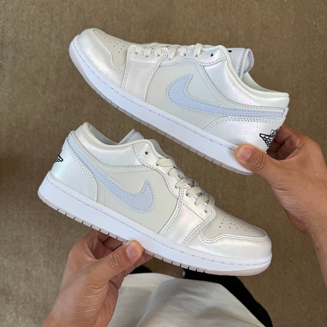 Air Jordan 1 Low SE White Iridescent Pink Foam Light Blue DX4376-180