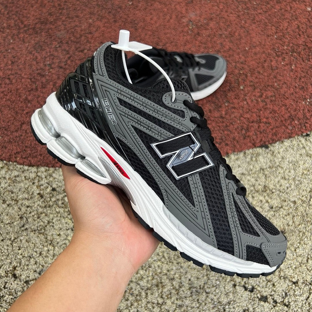New Balance 1906R Black Grey