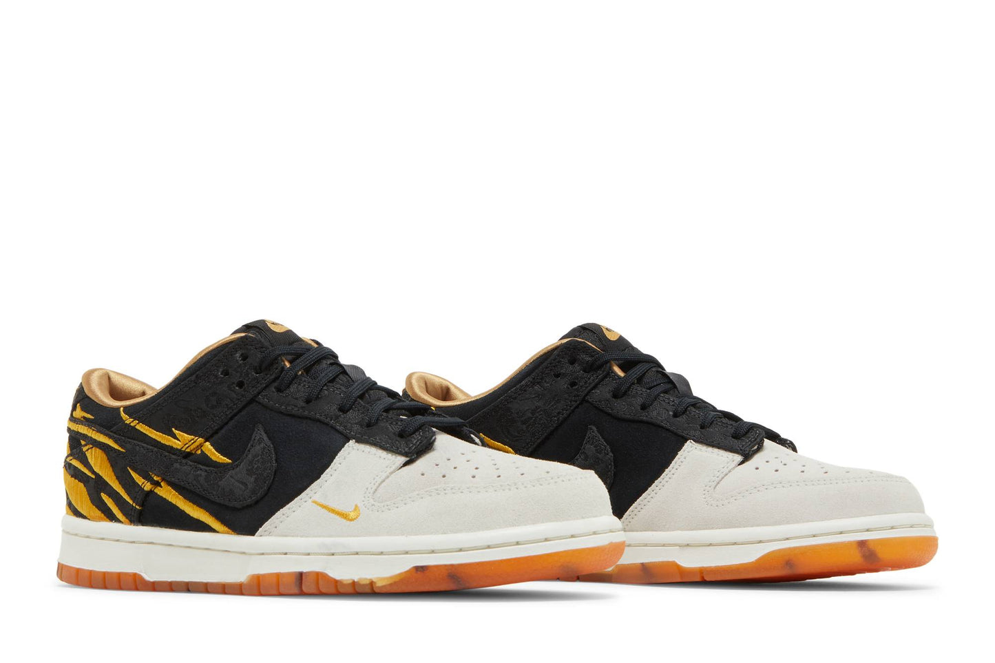 ( Grade School ) Nike Dunk Low 'Year Of The Tiger' DQ5351-001
