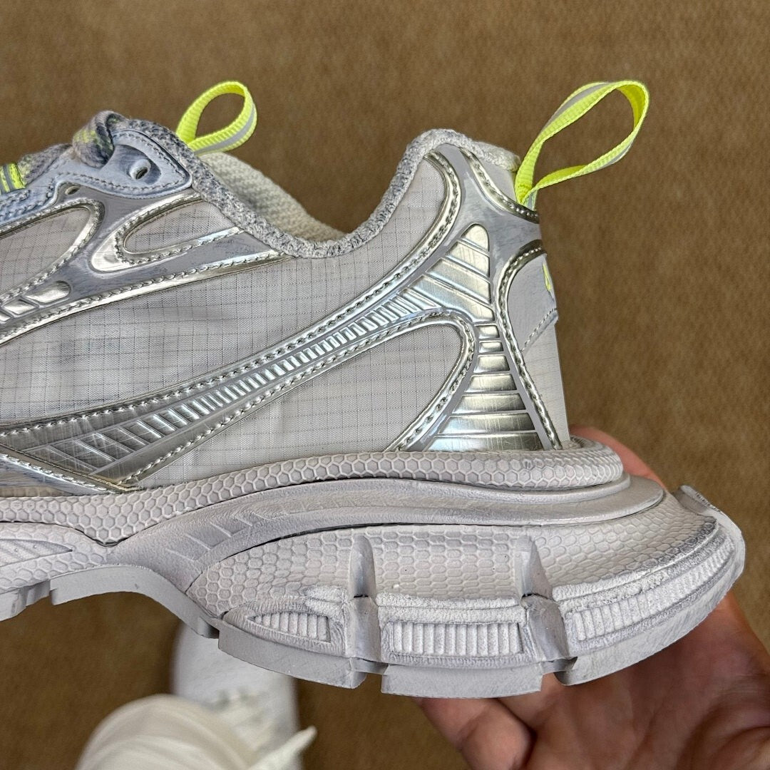 Nike P-6000 Metallic Silver Volt CN0149-001