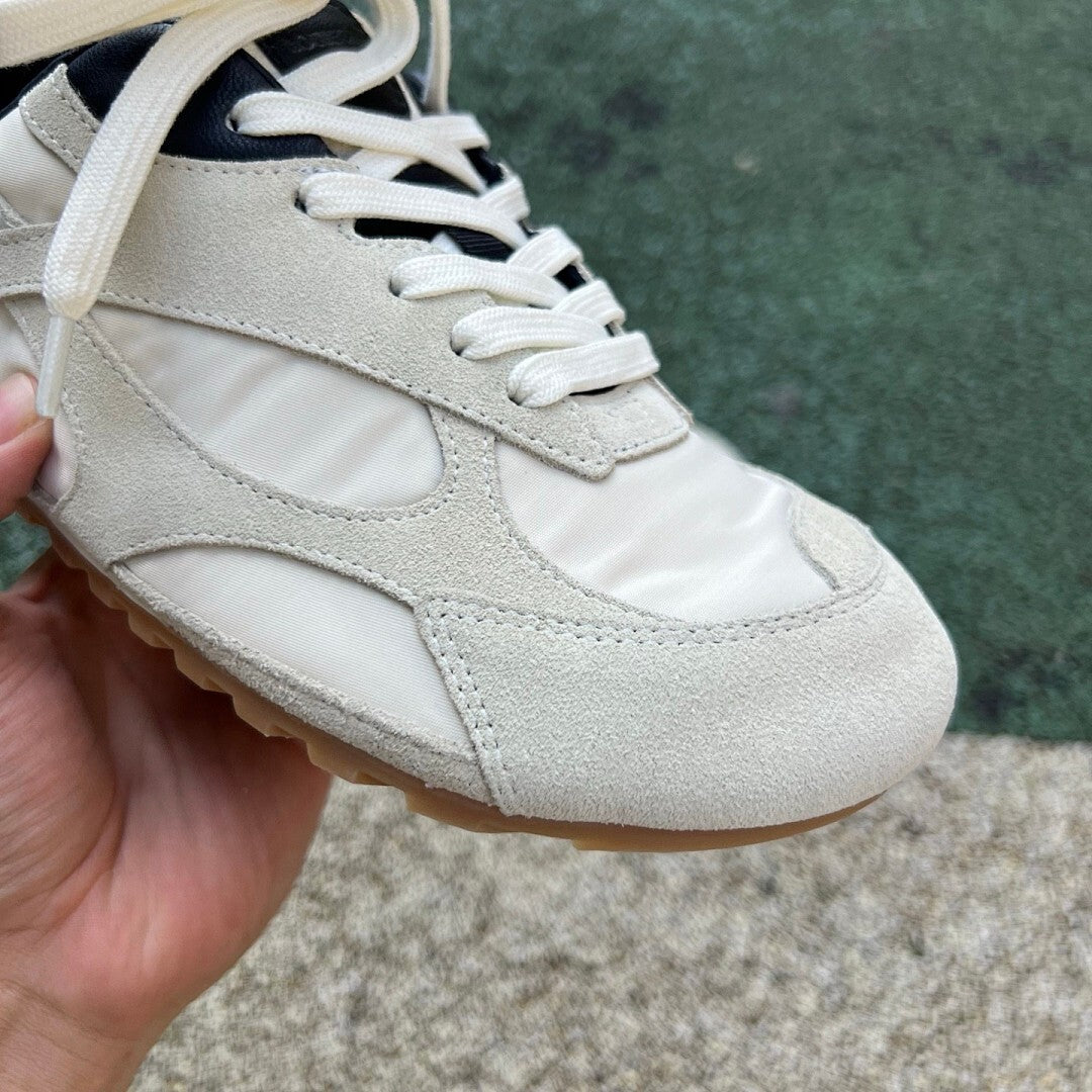 CD Retro Runner Sneakers Khaki Beige Black Gum Sole