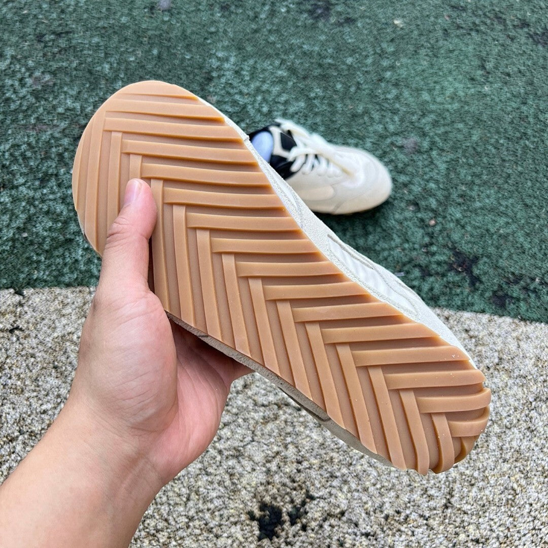 CD Retro Runner Sneakers Khaki Beige Black Gum Sole