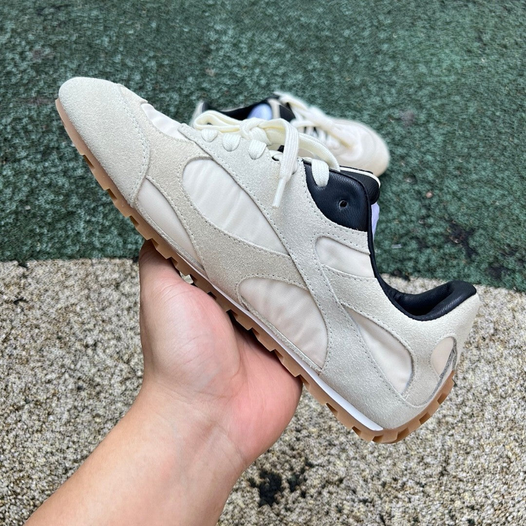 CD Retro Runner Sneakers Khaki Beige Black Gum Sole