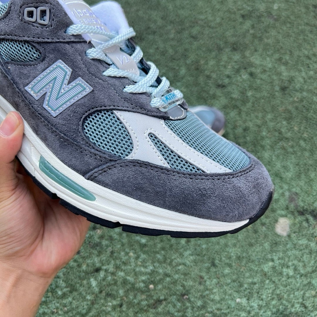 Kith x New Balance 992 "Kithmas" Anthracite Teal M992KH