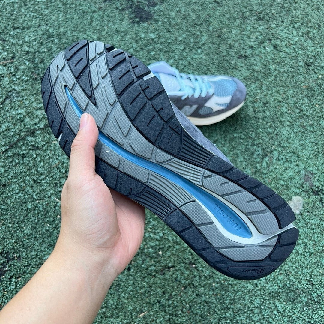 Kith x New Balance 992 "Kithmas" Anthracite Teal M992KH