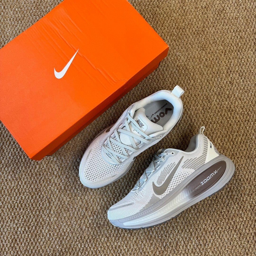 Nike ZoomX Vomero 17 FD6864-100 White Light Orewood Brown