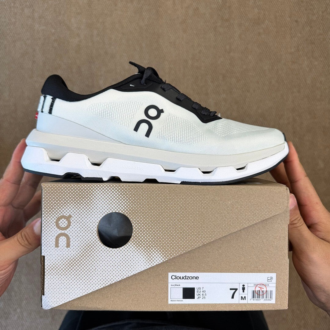 On Cloudmonster Undyed-White Black