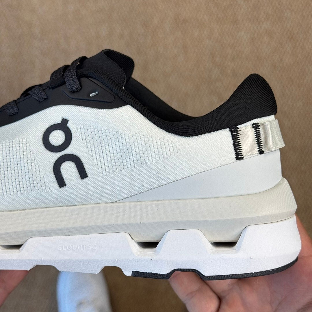 On Cloudmonster Undyed-White Black