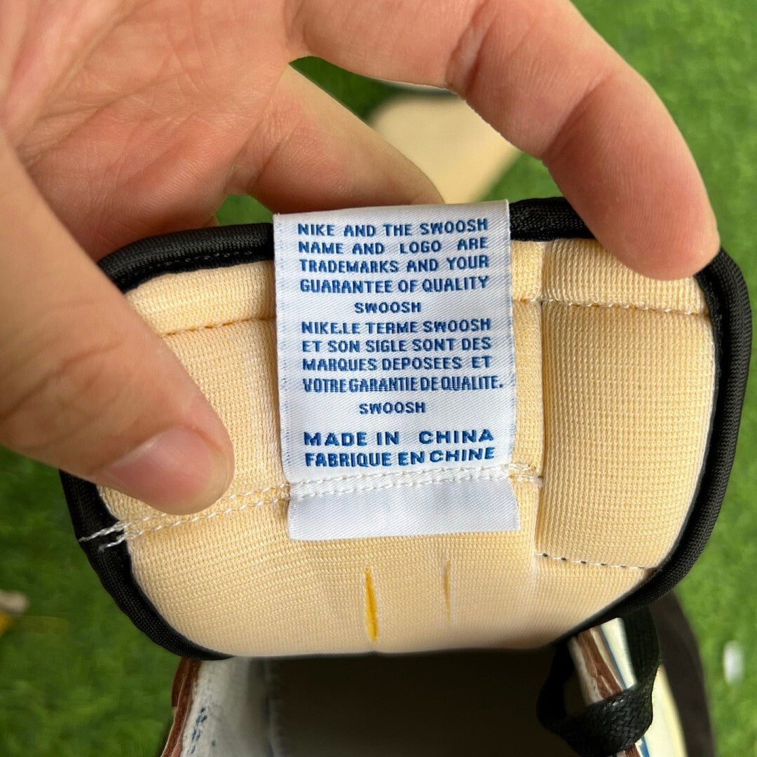 Travis Scott x Fragment x Air Jordan 1 Low OG DM7866-140