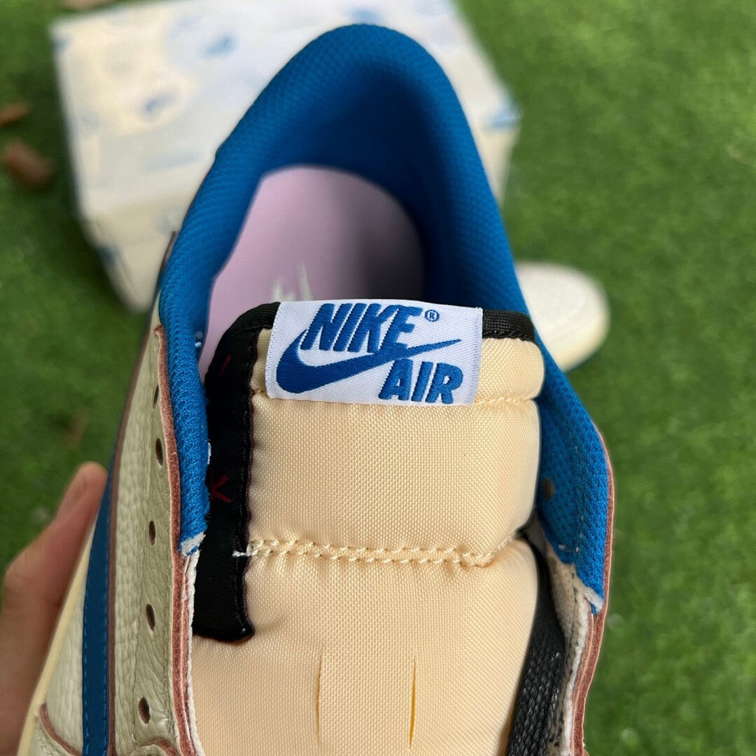 Travis Scott x Fragment x Air Jordan 1 Low OG DM7866-140