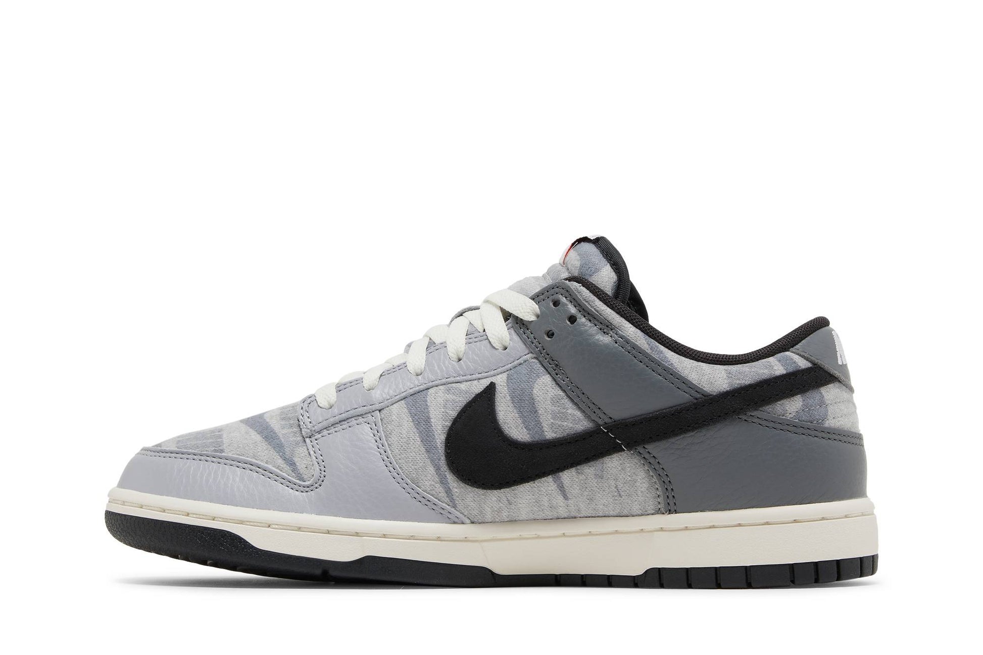 Nike Dunk Low 'Copy Paste' DQ5015-063