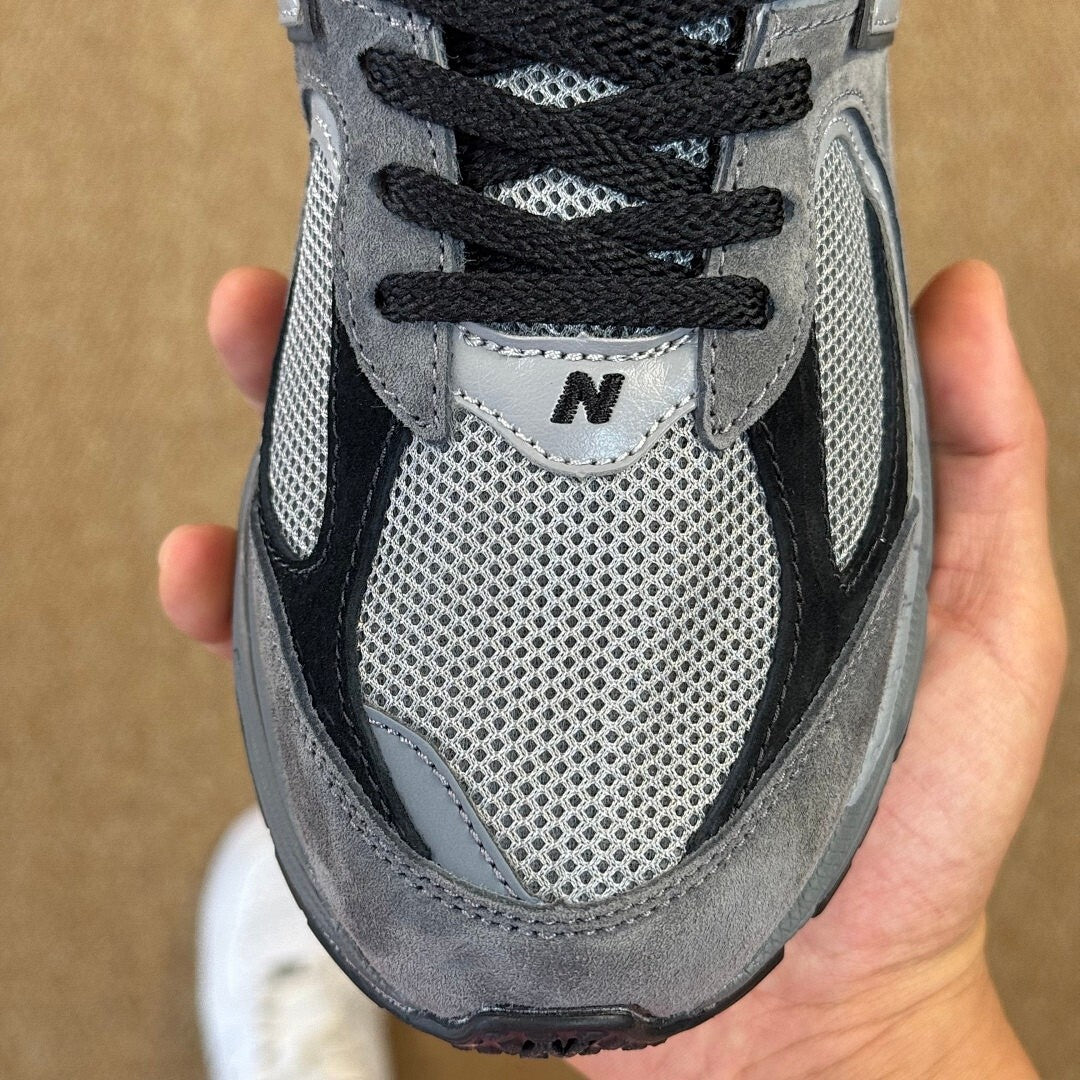 New Balance 2002R Dark Grey M2002RHO