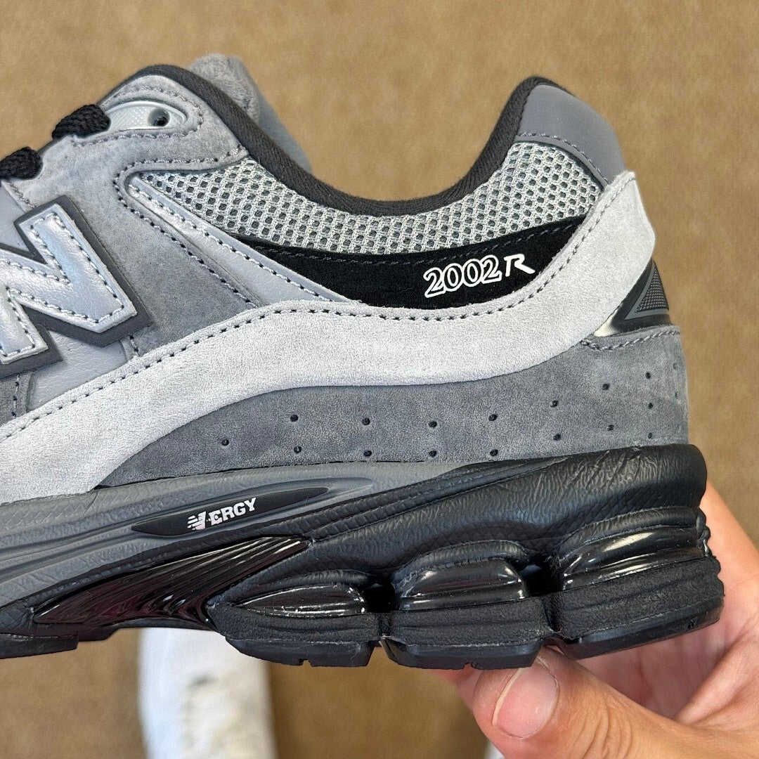 New Balance 2002R Dark Grey M2002RHO
