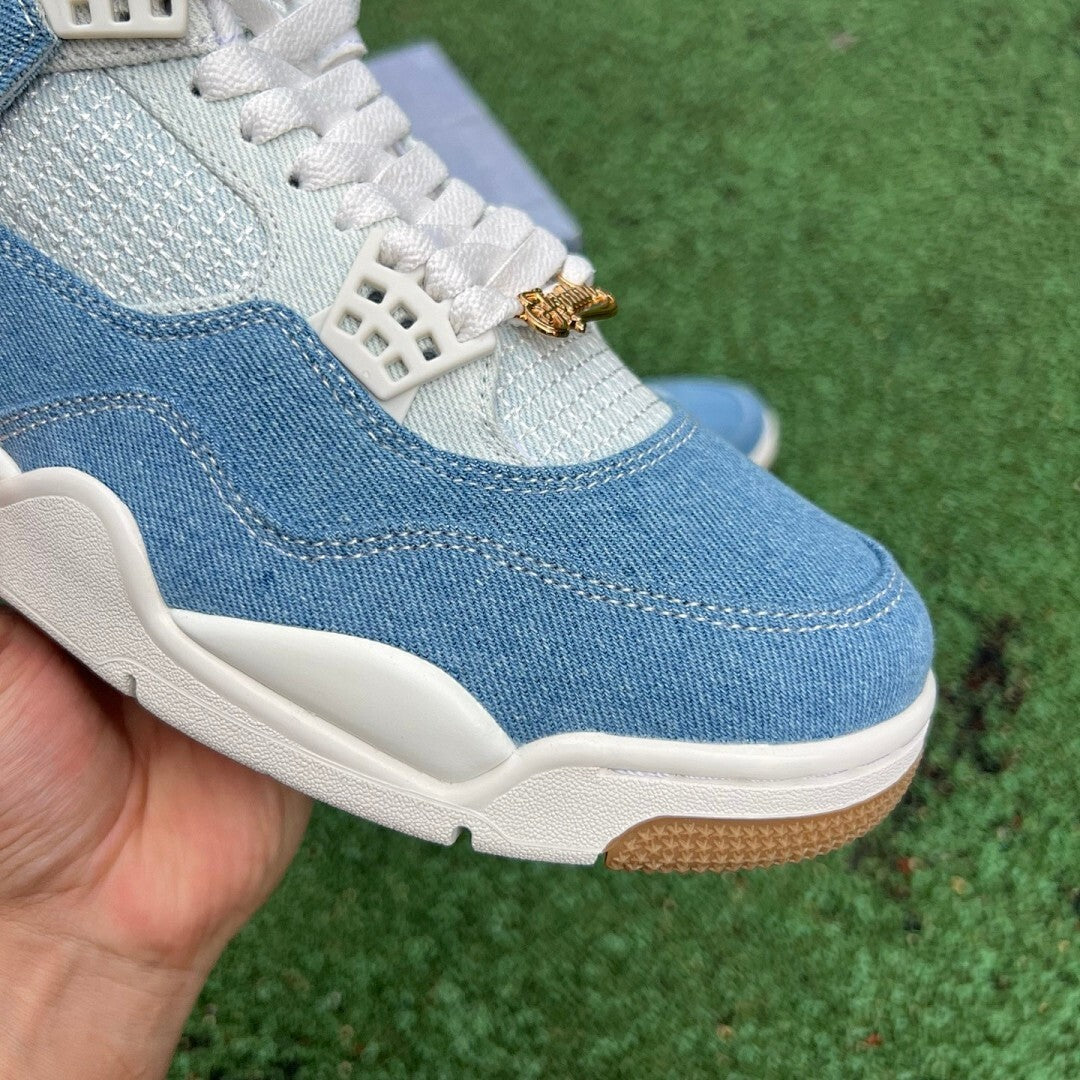 Air Jordan 4 Retro Light Blue Denim White Gum