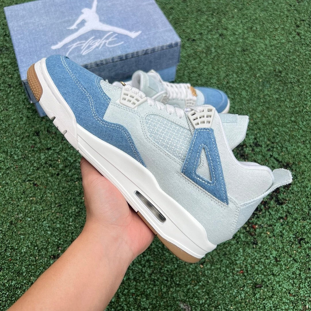 Air Jordan 4 Retro Light Blue Denim White Gum