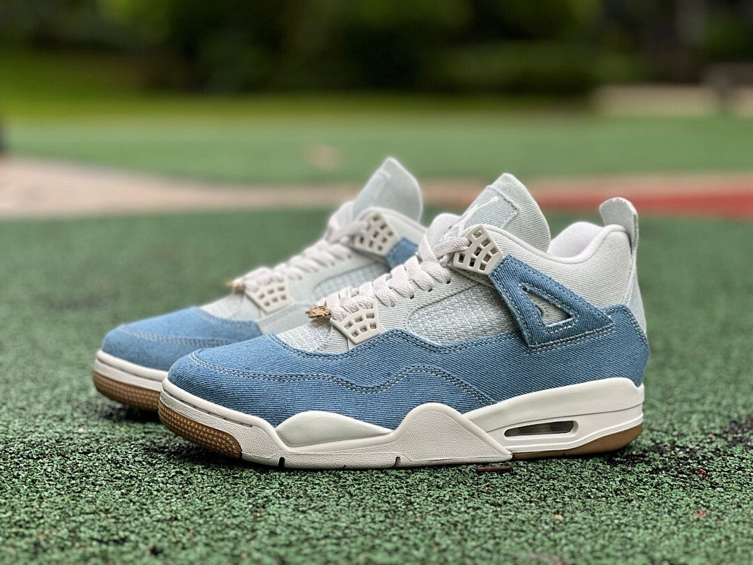 Air Jordan 4 Retro Light Blue Denim White Gum