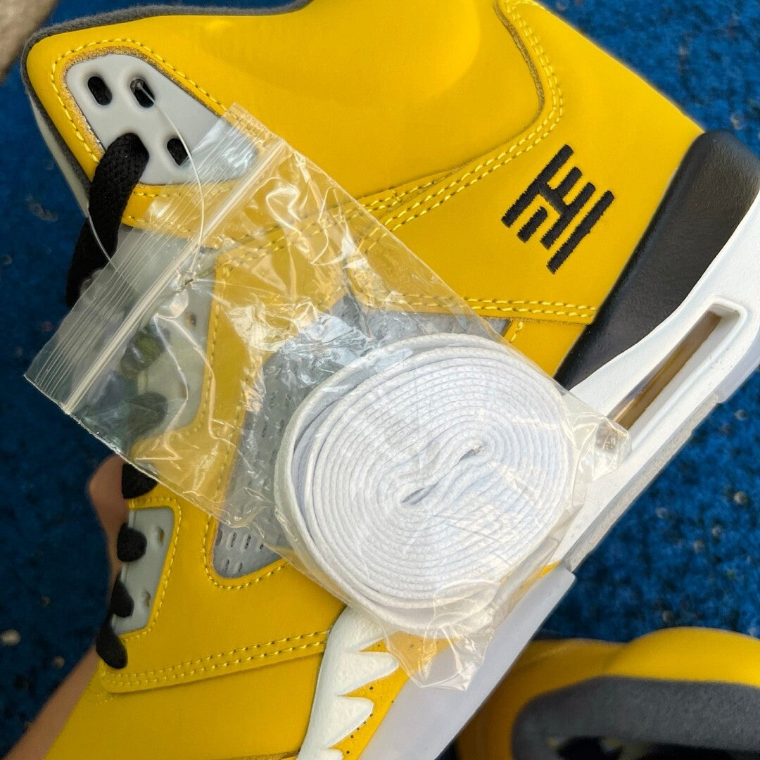 Air Jordan 5 Retro SP 'Michigan' Varsity Maize CQ9549-704