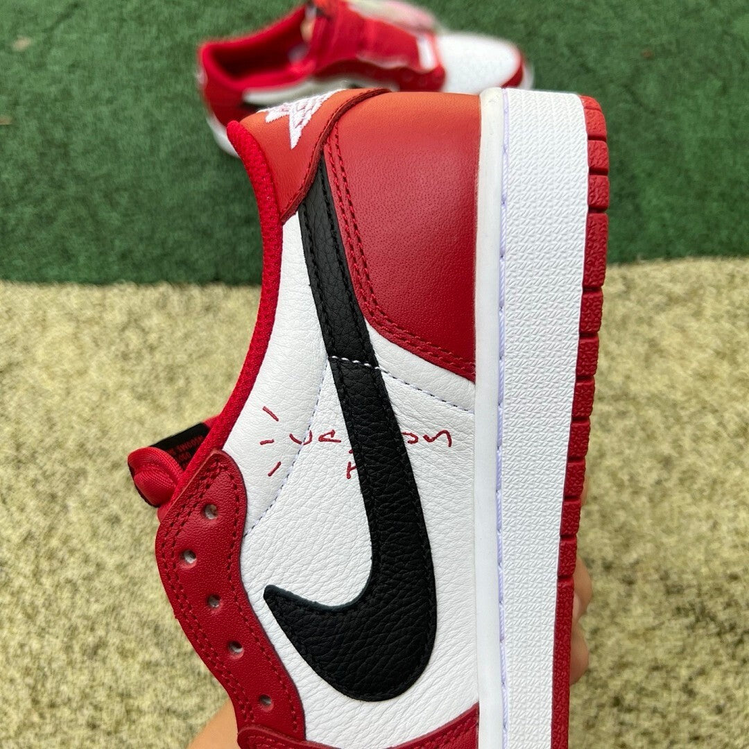 Nike Air Jordan 1 Low Travis Scott Chicago