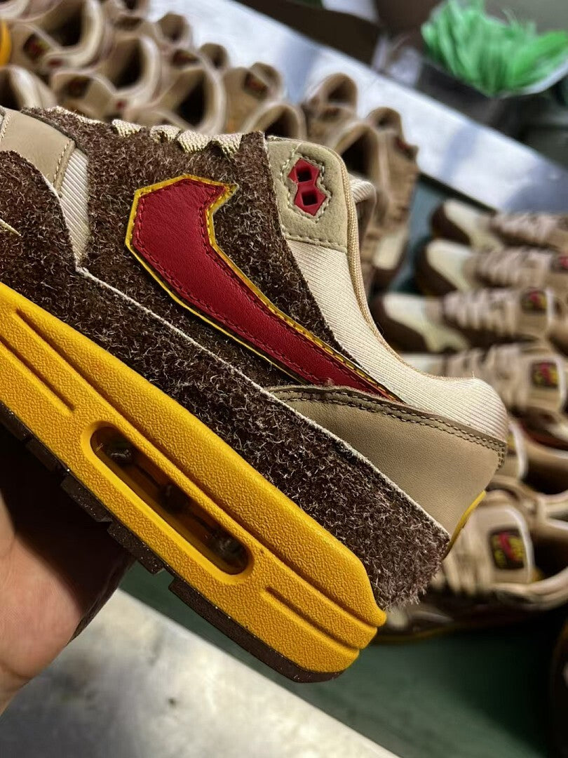 Travis Scott x Nike Air Max 1 Pecan Red Reverse Swoosh DO9392