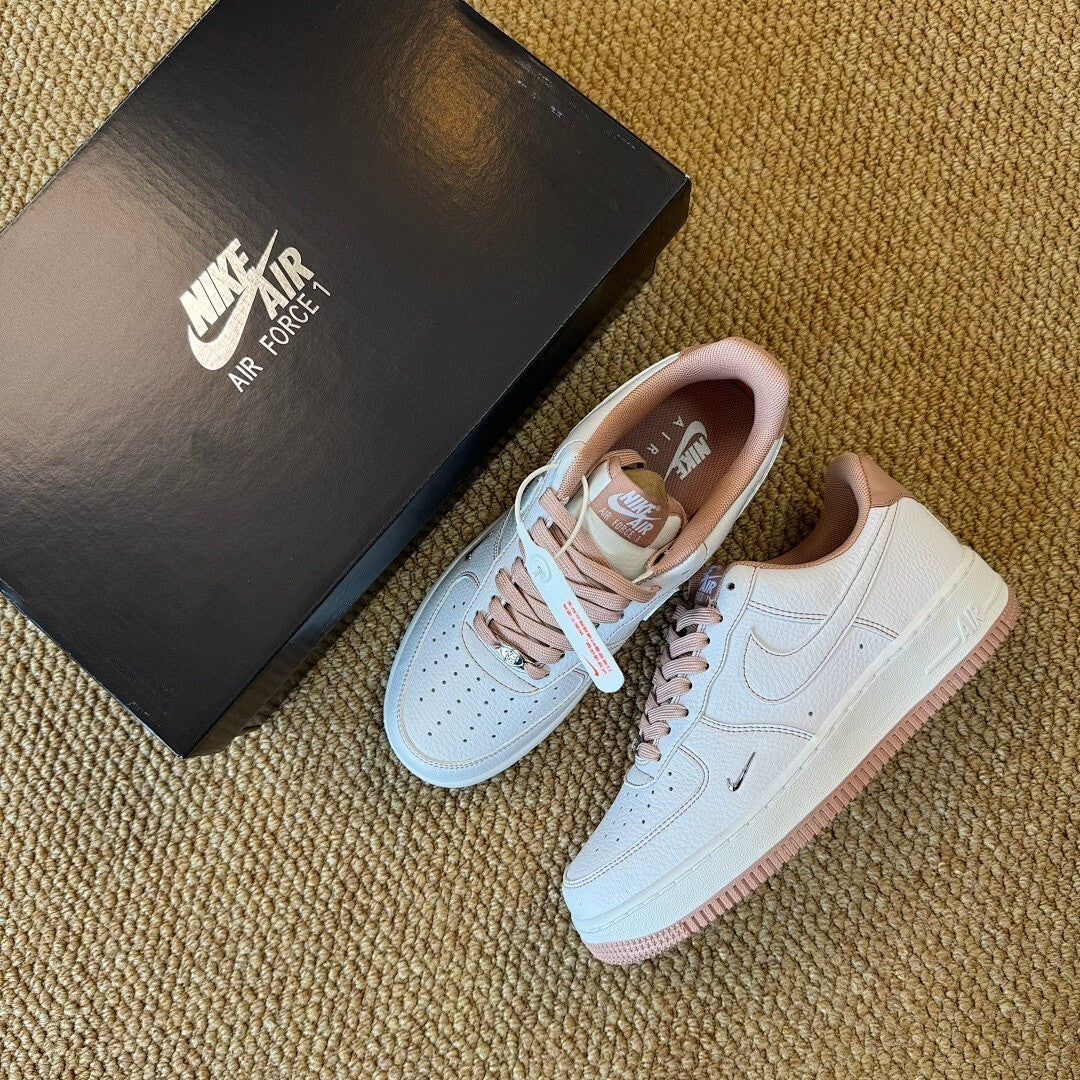 Nike Air Force 1 Low LX White Dusty Pink FN7641-100