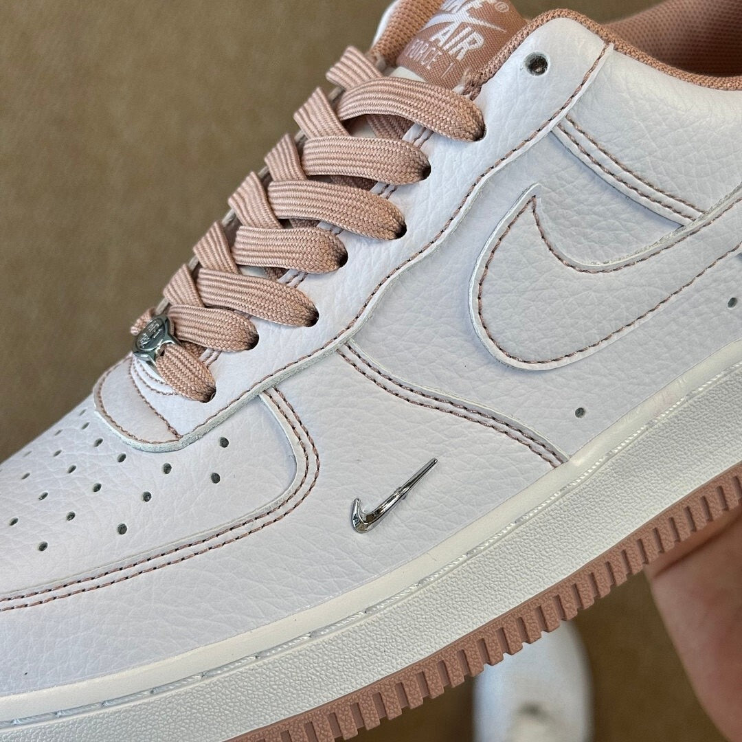 Nike Air Force 1 Low LX White Dusty Pink FN7641-100