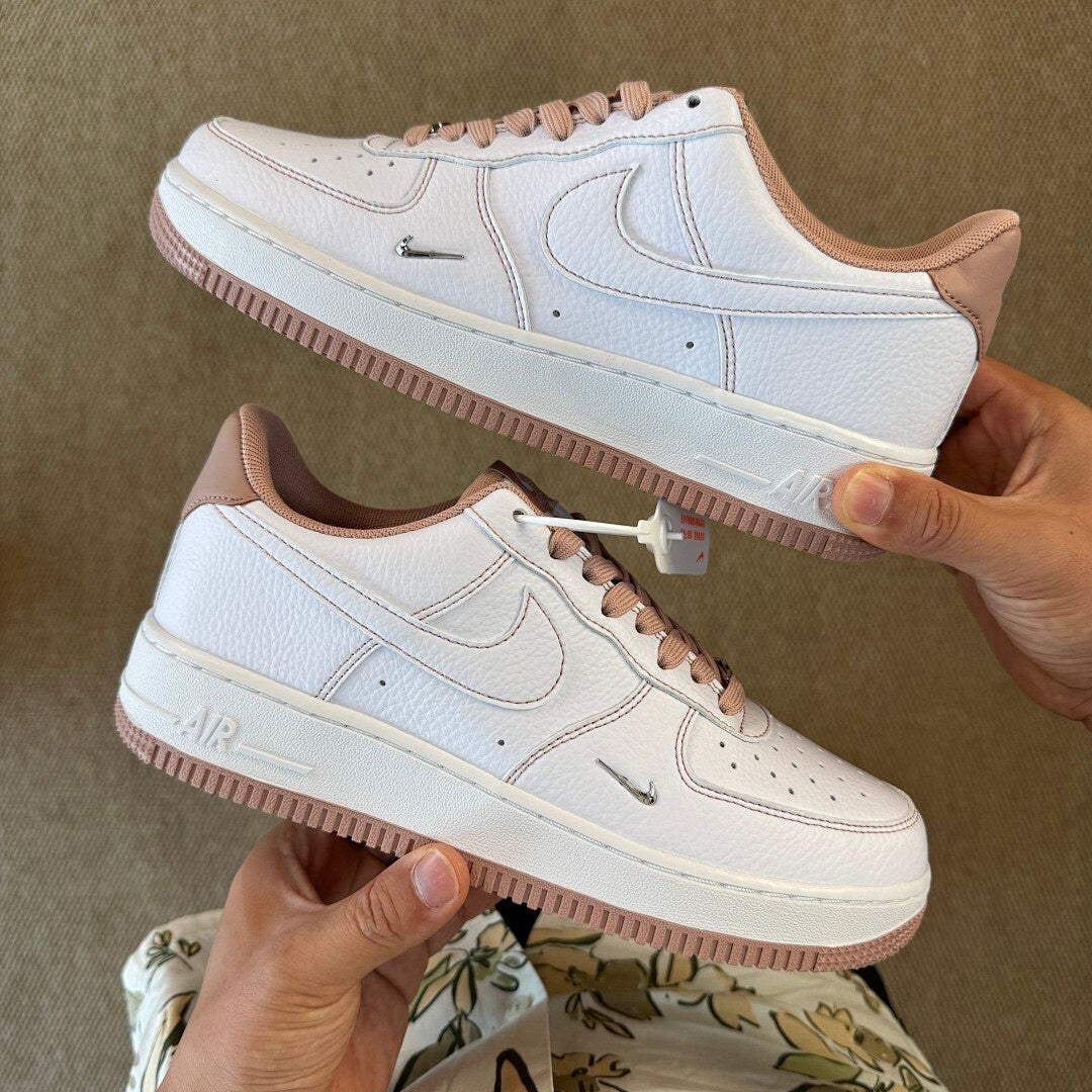 Nike Air Force 1 Low LX White Dusty Pink FN7641-100