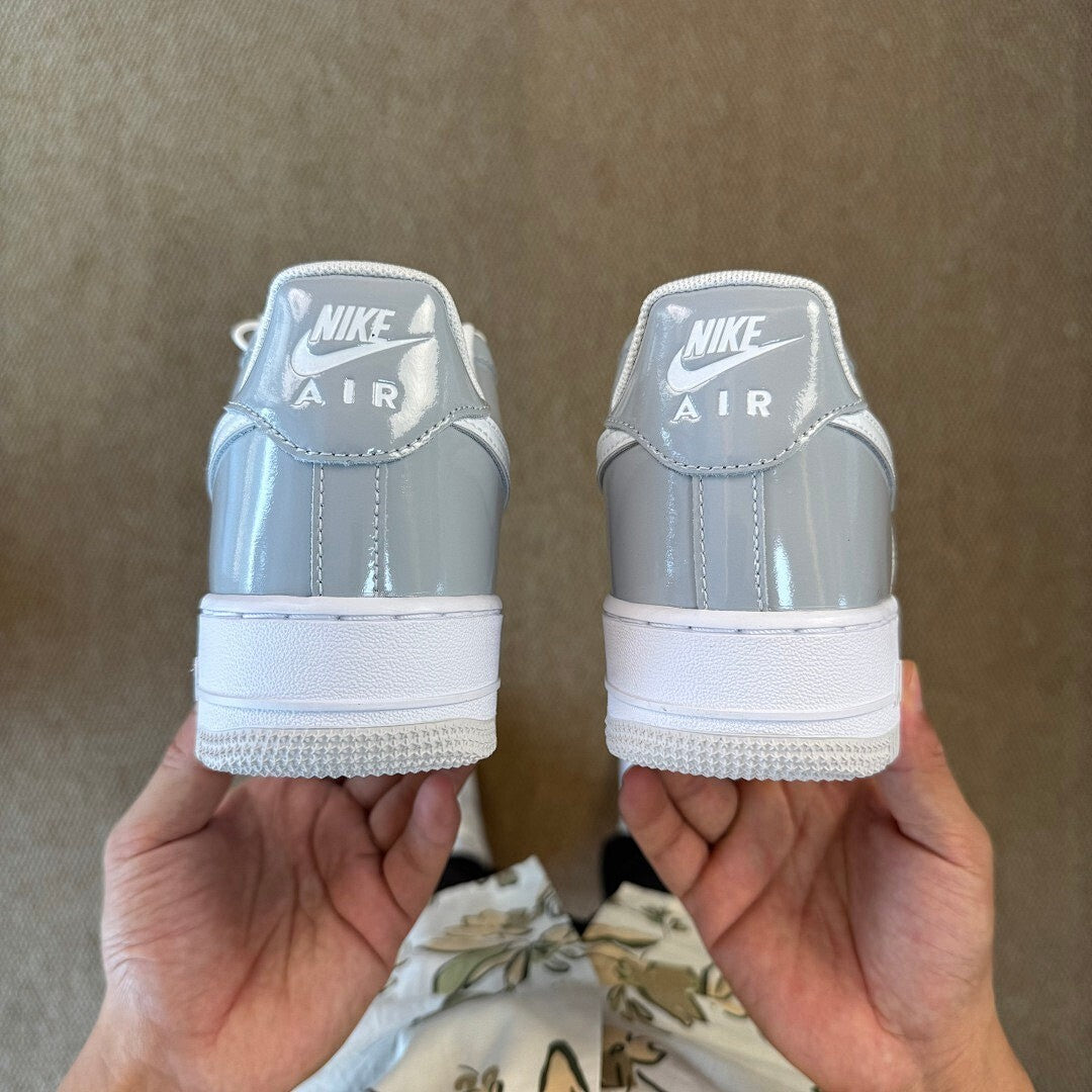 Nike Air Force 1 Low Light Smoke Grey White FJ2261-001