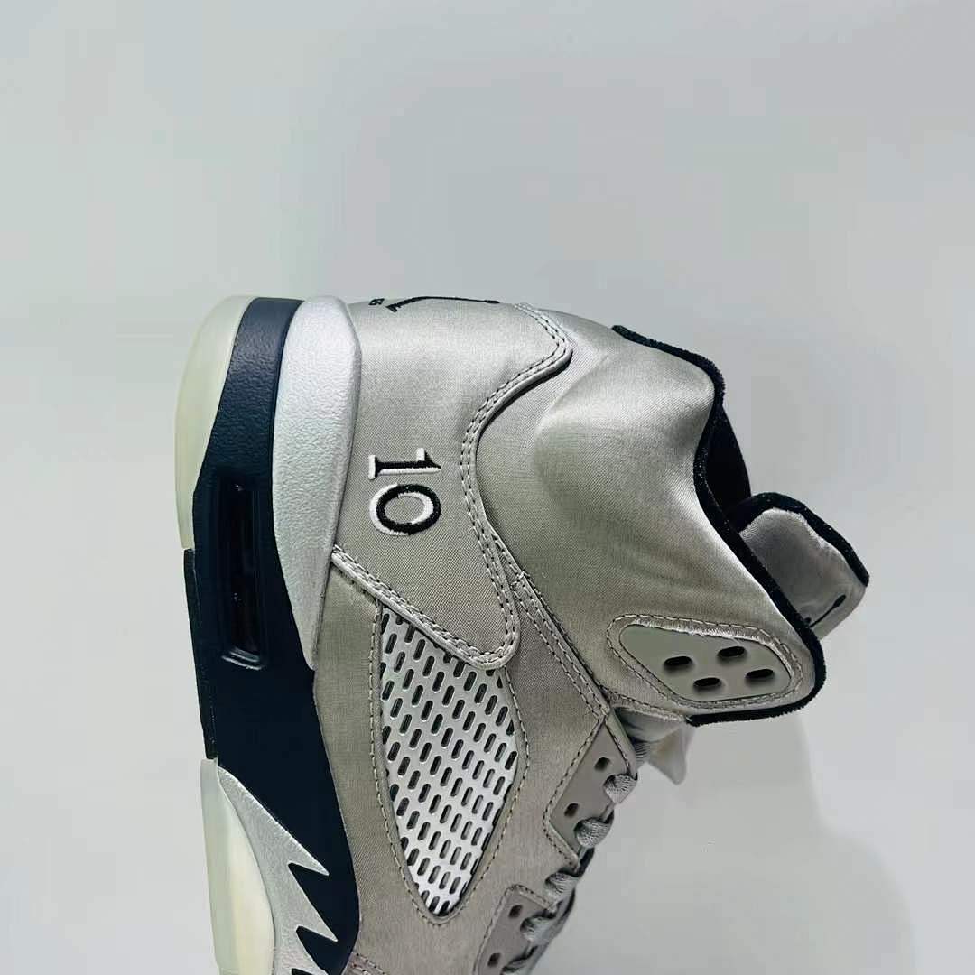 Nike Air Jordan 5 Wings 'Family Flies Alone' Light Grey Black Sneakers AO2410-010