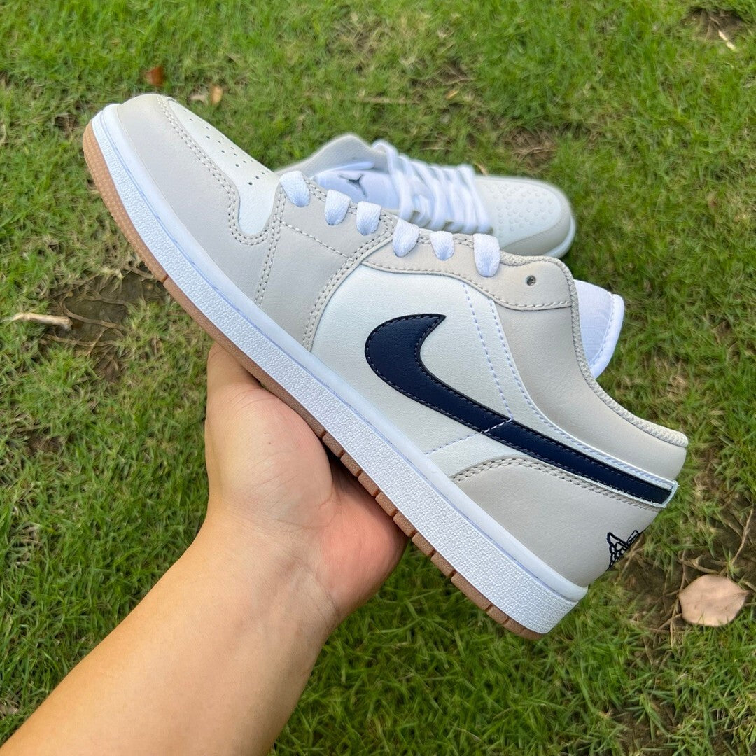 Air Jordan 1 Low Sail Black Gum Med Brown 553558-120