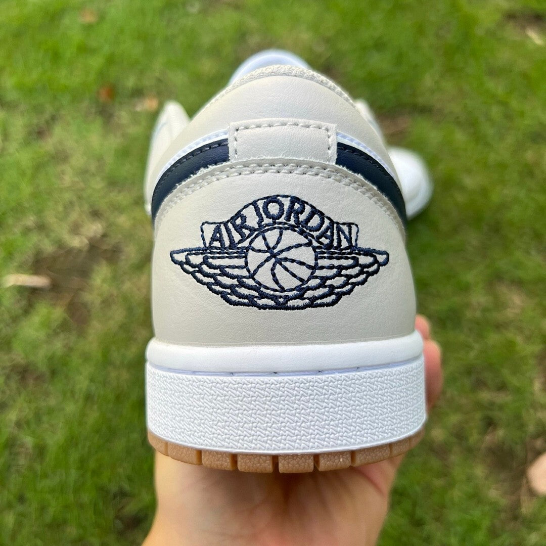 Air Jordan 1 Low Sail Black Gum Med Brown 553558-120